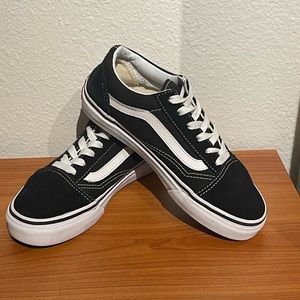 Vans Old Skool Black and white youth sneakers